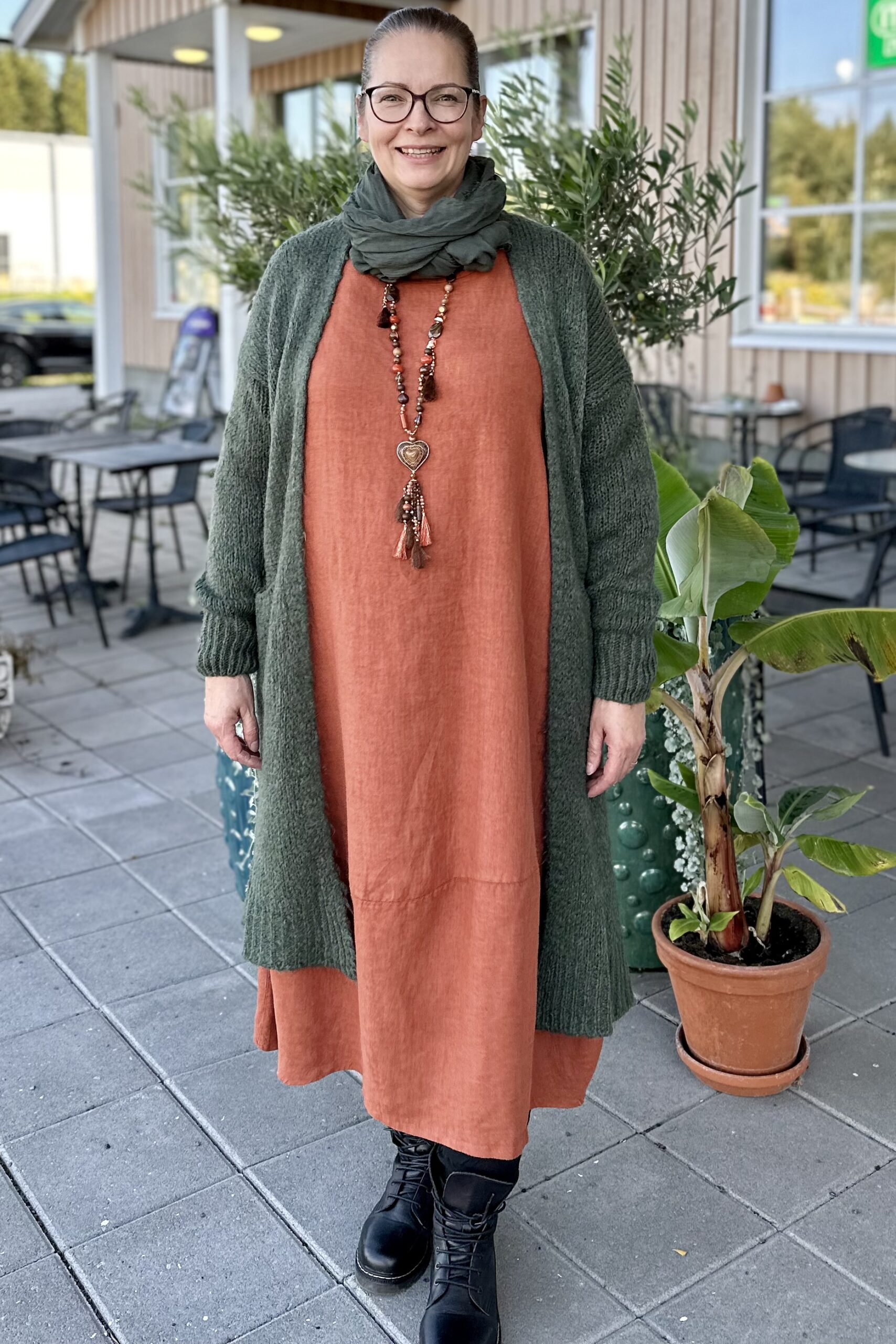 Pellavatehdas Leona neuletakki metsänvihreä