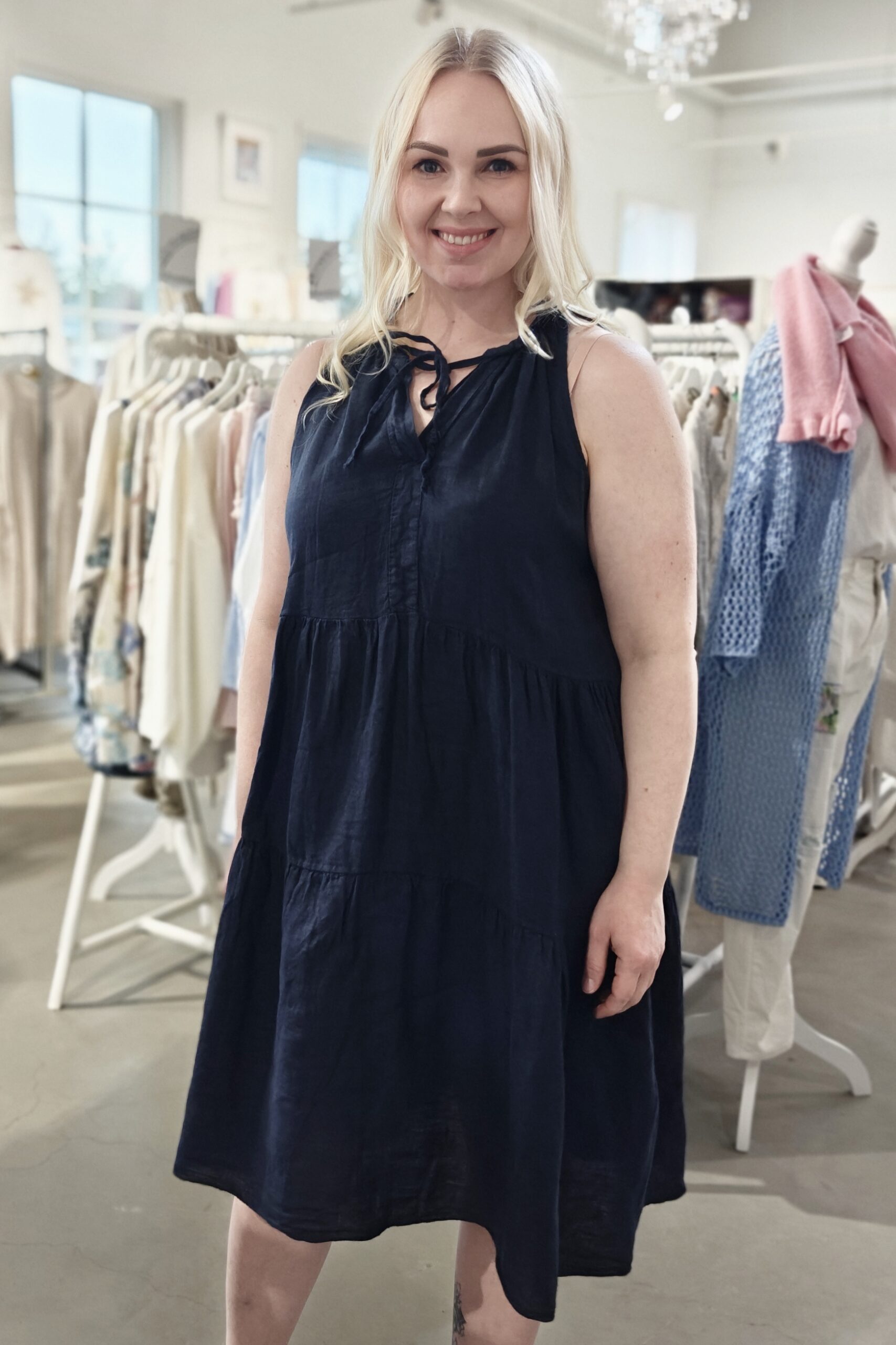 Livia hellemekko tummansininen Pellavatehdas