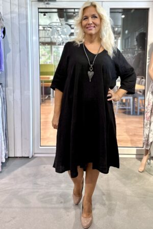 Pellavatehdas Louna pellavamekko musta