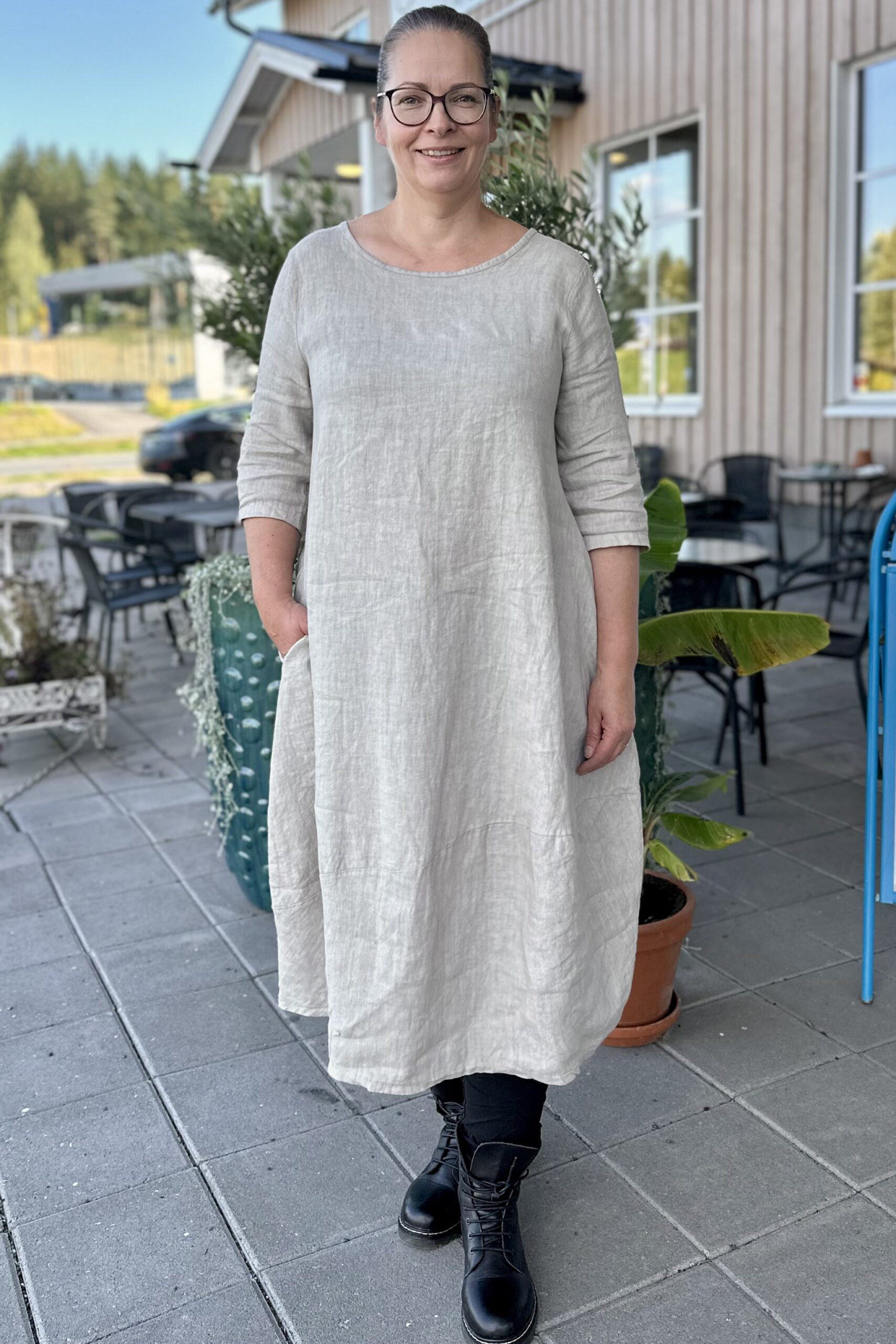 Pellavatehdas Seela pellavamekko beige