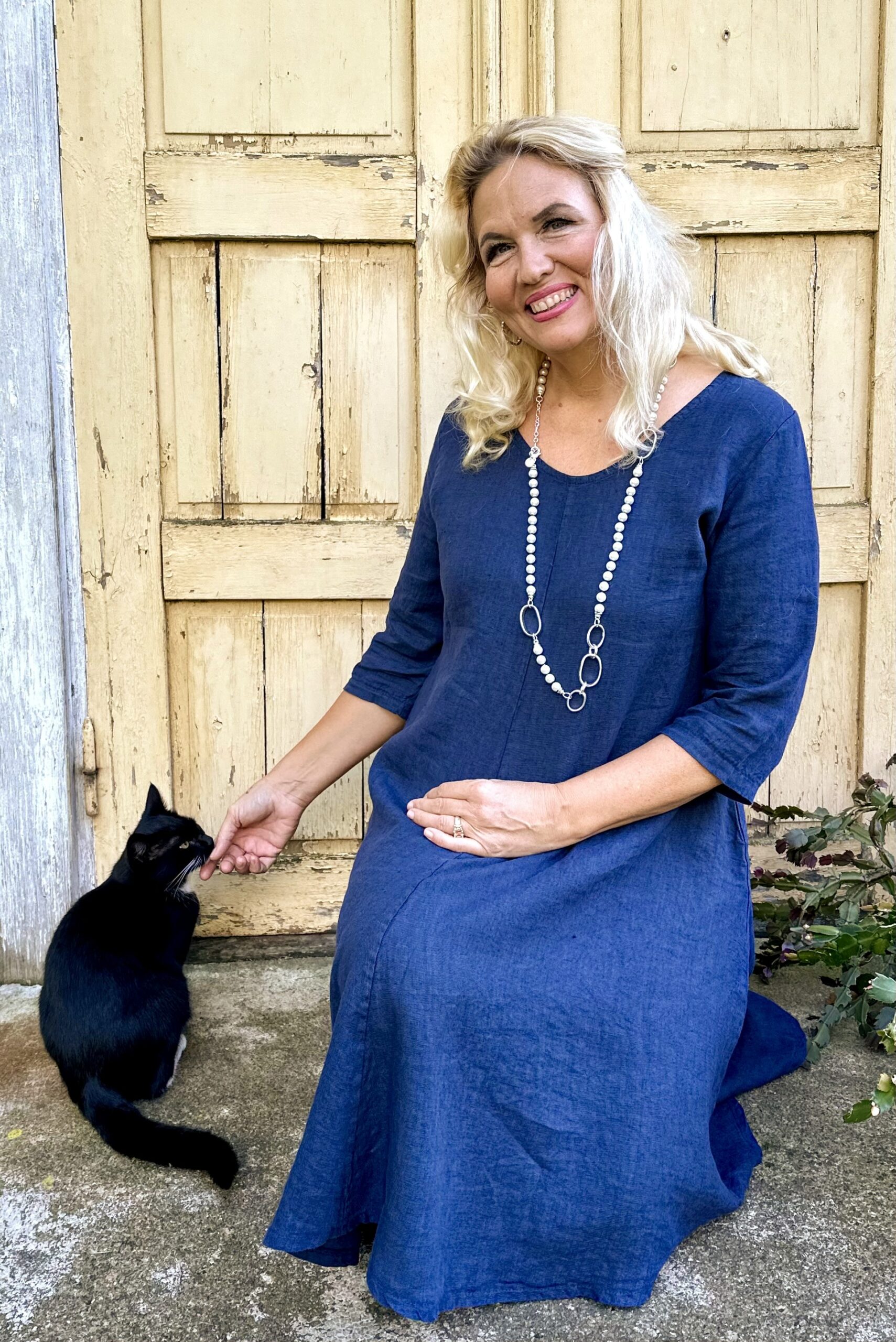 Pellavatehdas Diana pellavamekko tummansininen