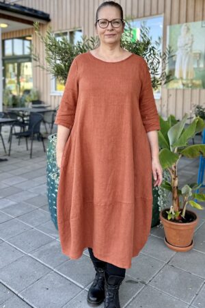 Pellavatehdas Seela pellavamekko ruoste