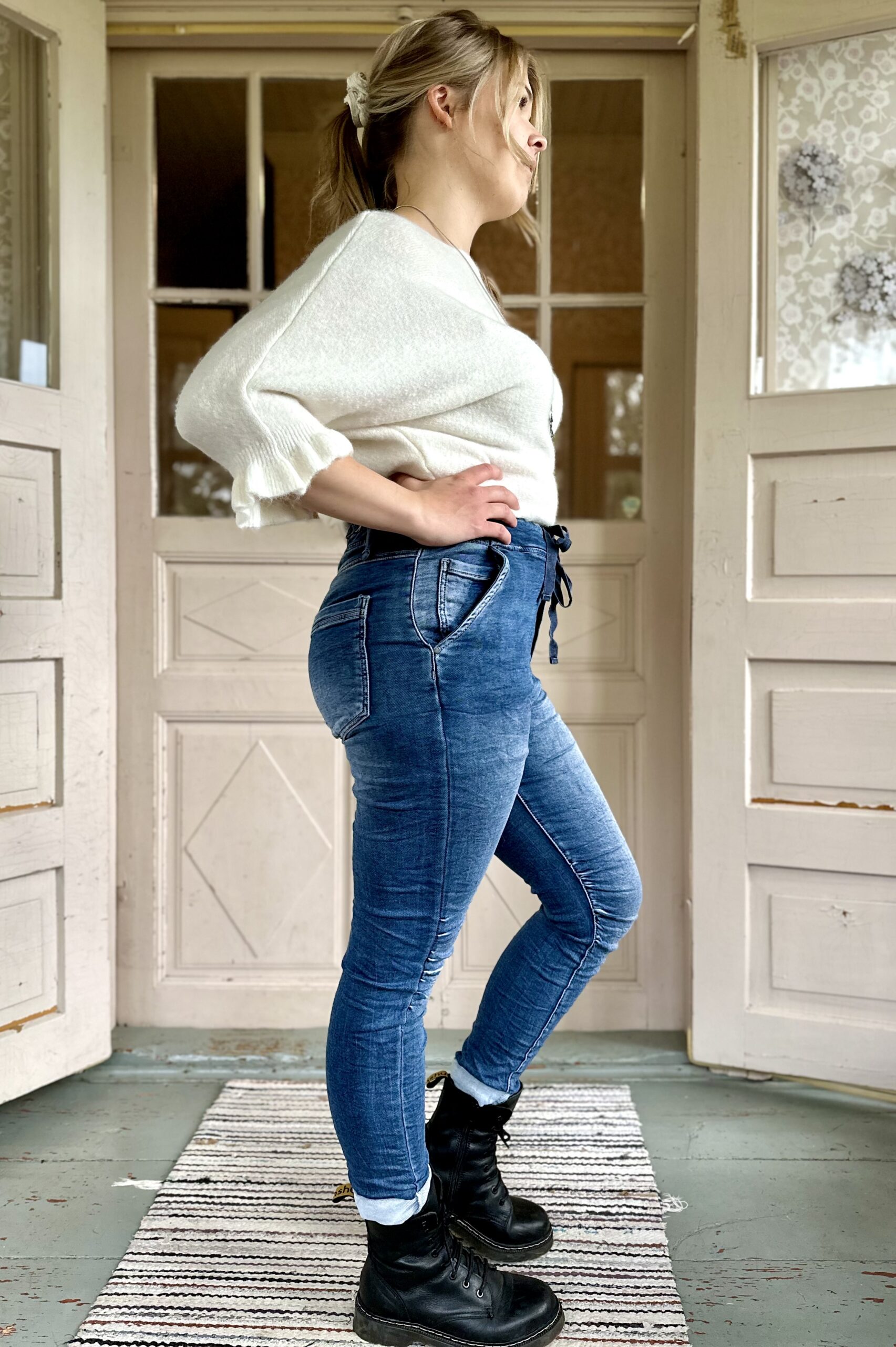 Pellavatehdas, Jennifer farkut, sininen