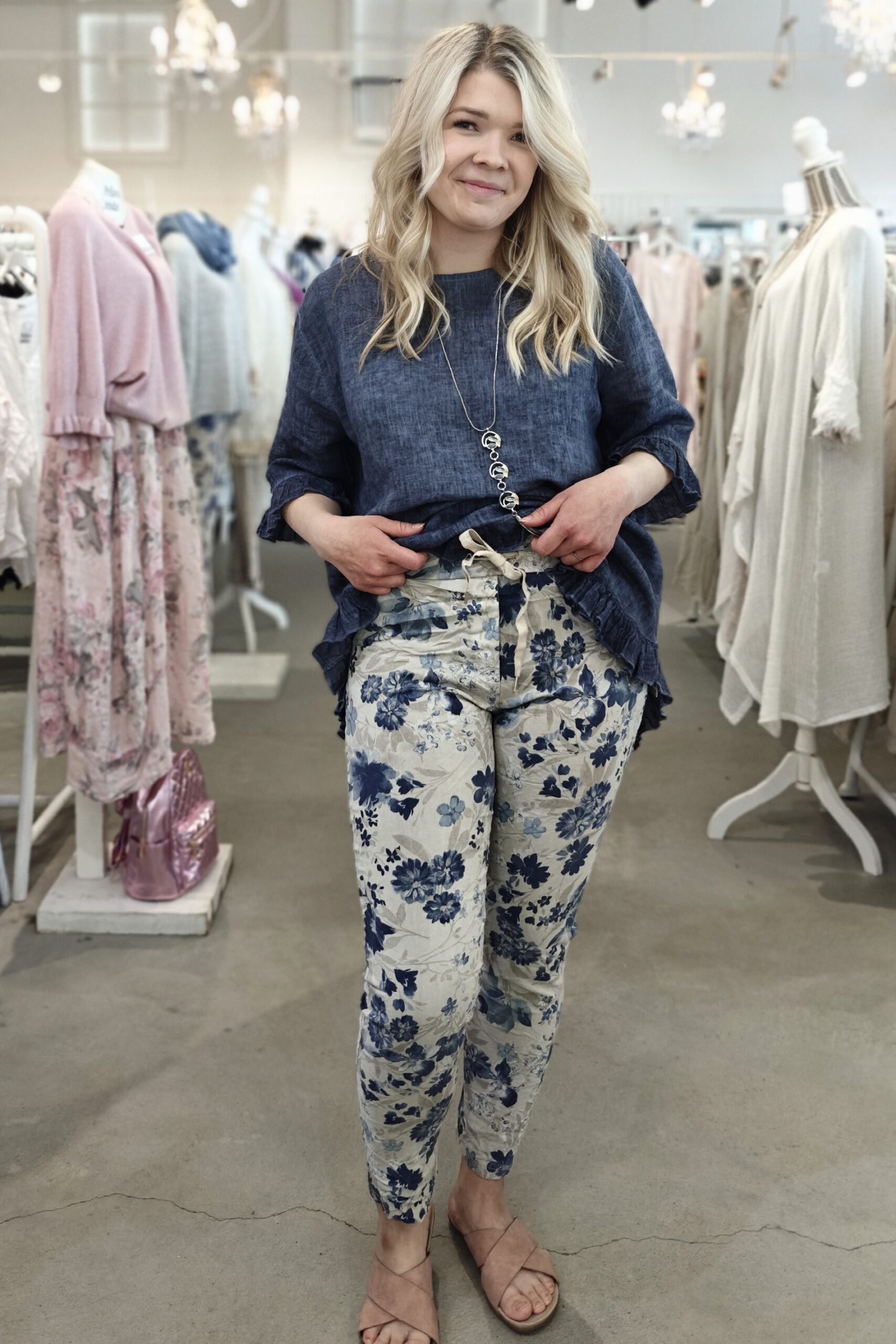 Pellavatehdas Joy kukalliset stretch-housut sininen