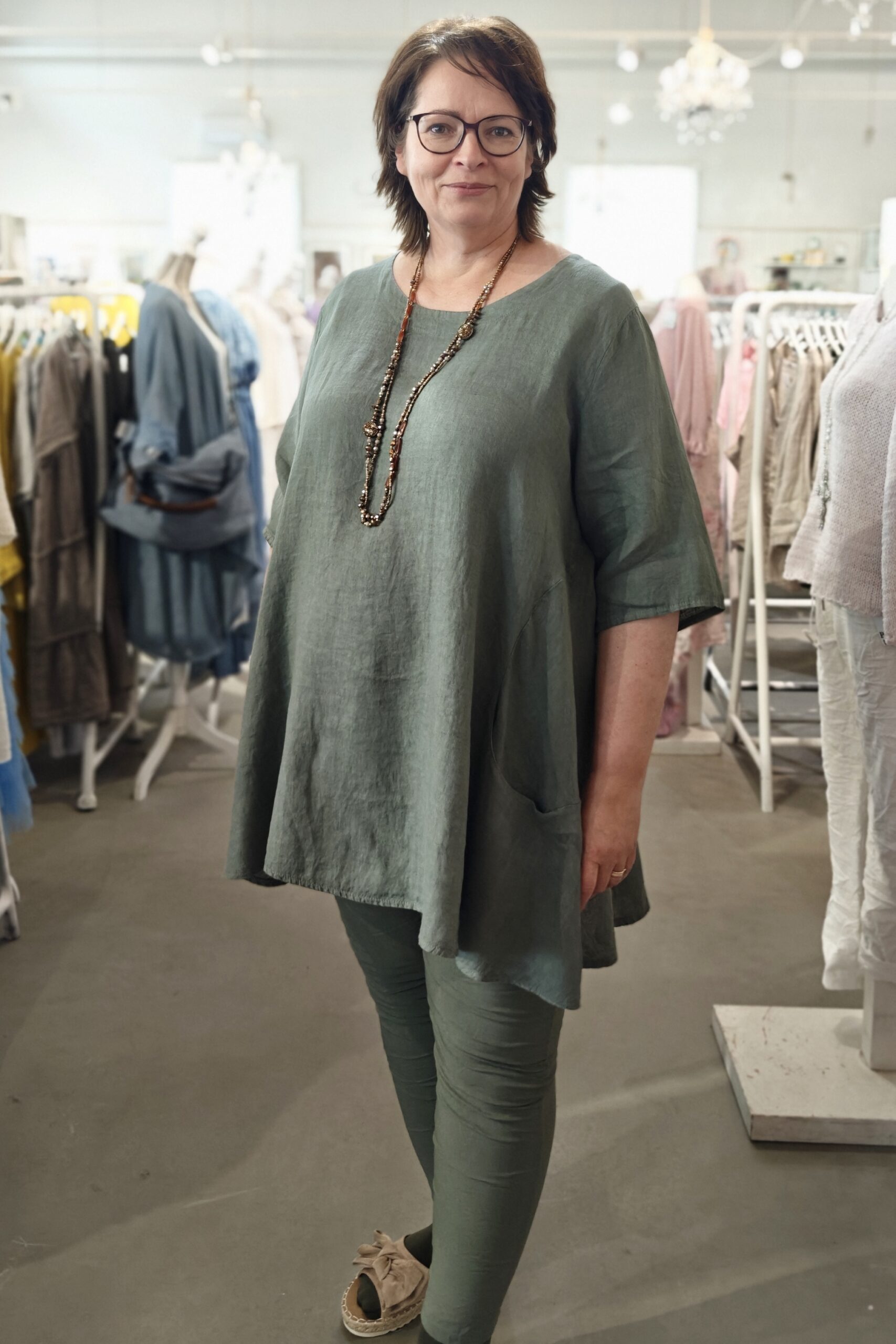 Pellavatehdas Noora pellavatunika khakivihreä