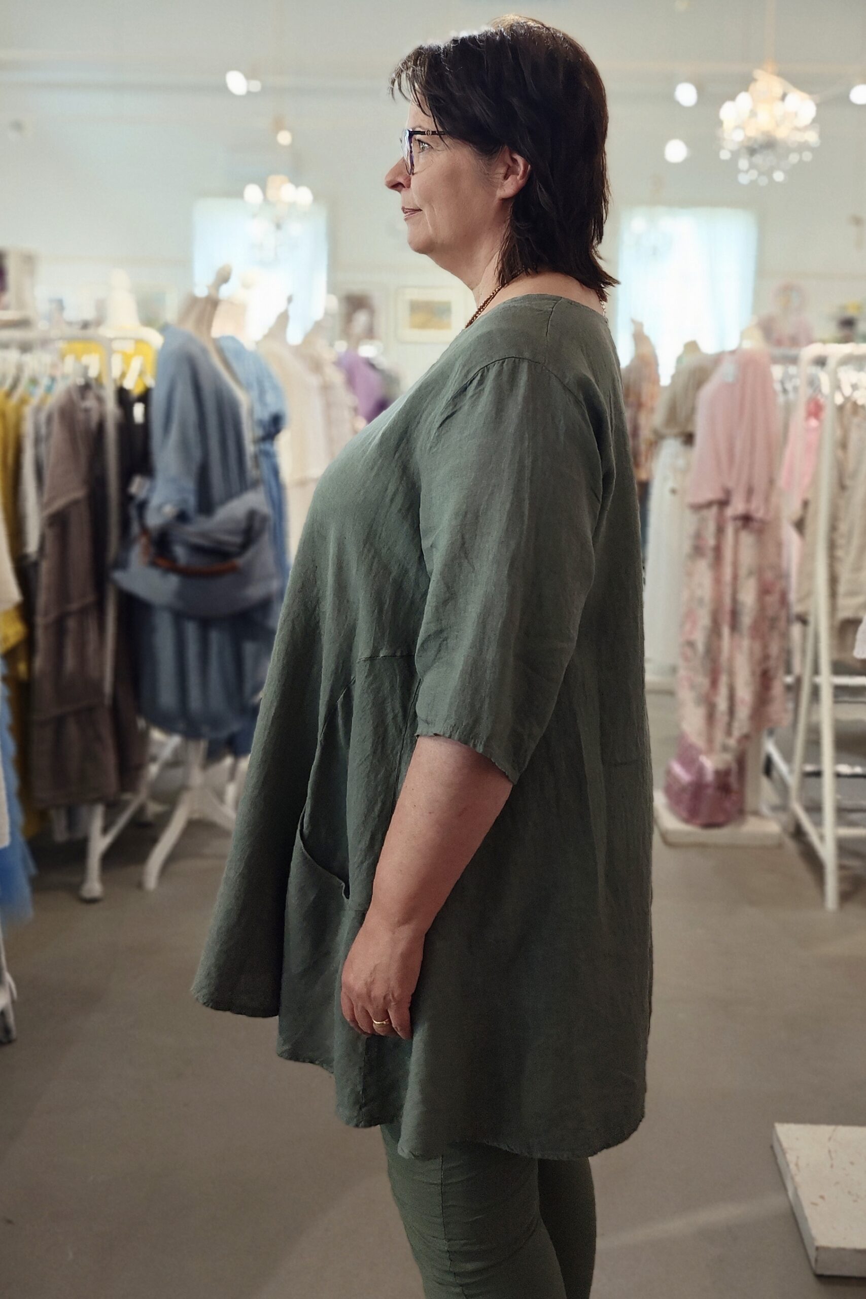 Noora pellavatunika, khakivihreä 48/52 - Image 3