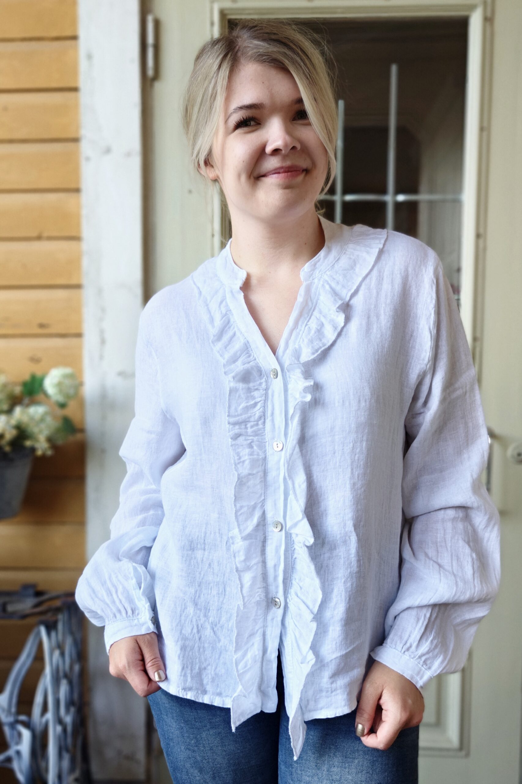 Pellavatehdas Saaga pellavapaita valkoinen