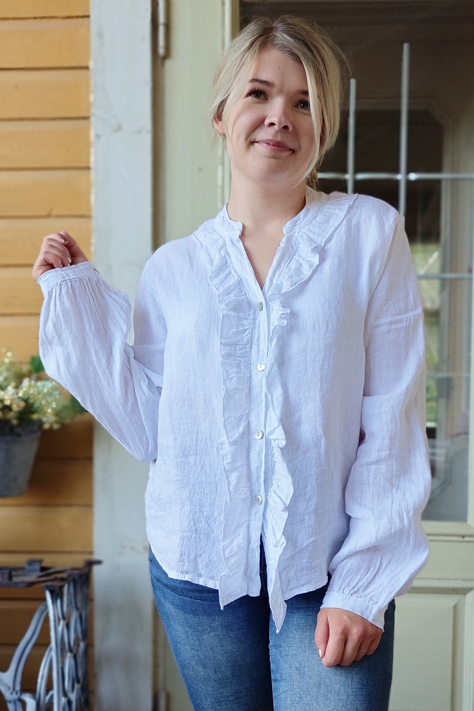 Pellavatehdas Saaga pellavapaita valkoinen