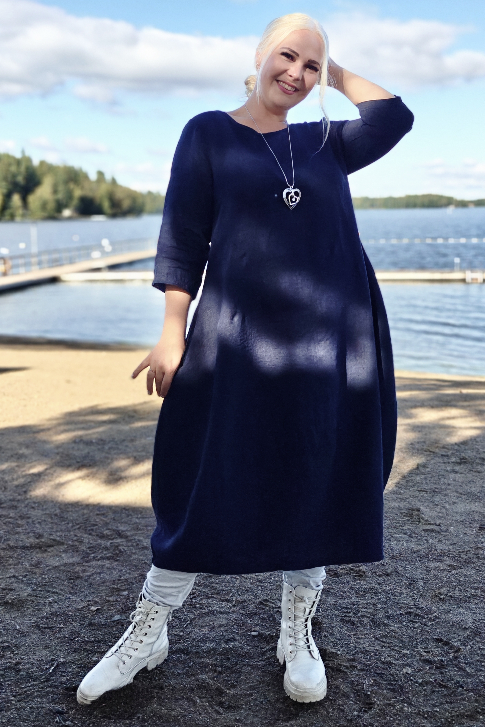 Pellavatehdas Seela Pellavamekko tummansininen