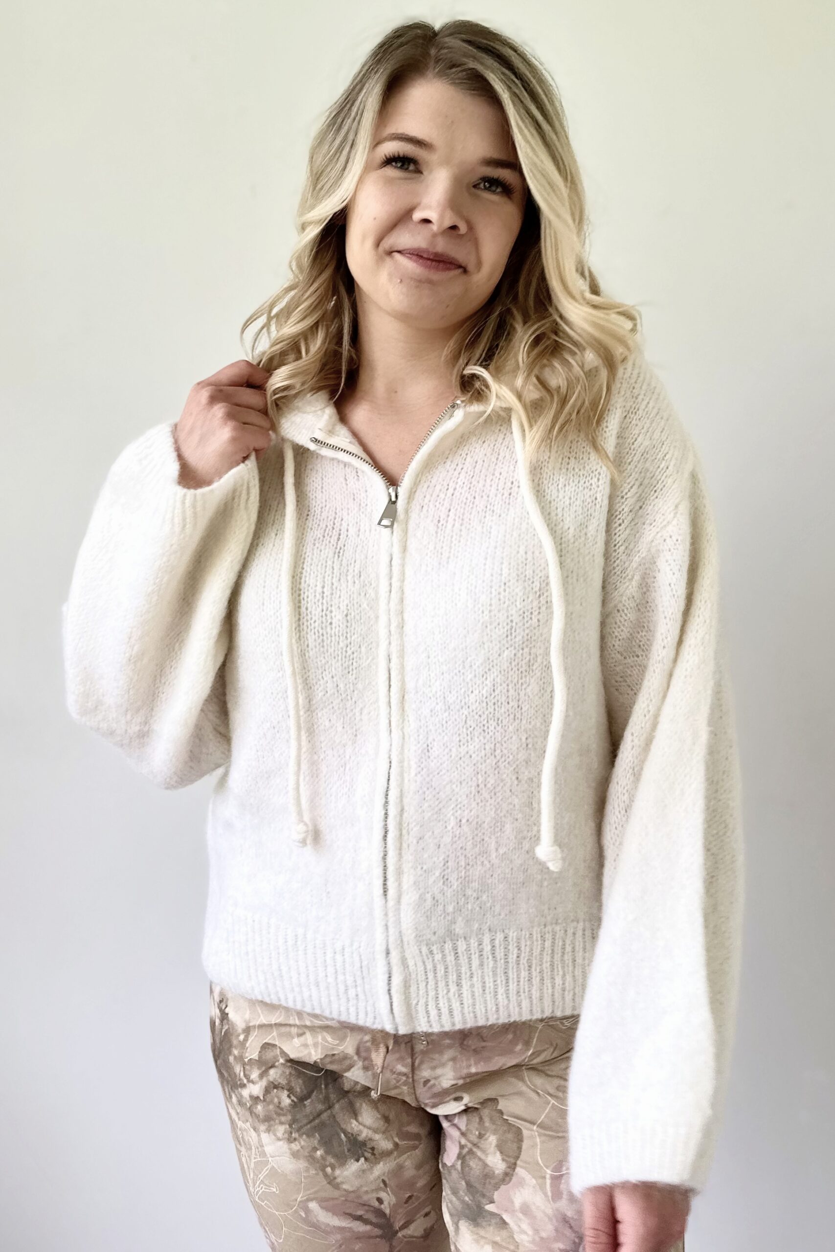 Pellavatehdas Nellie mohairhuppari valkoinen