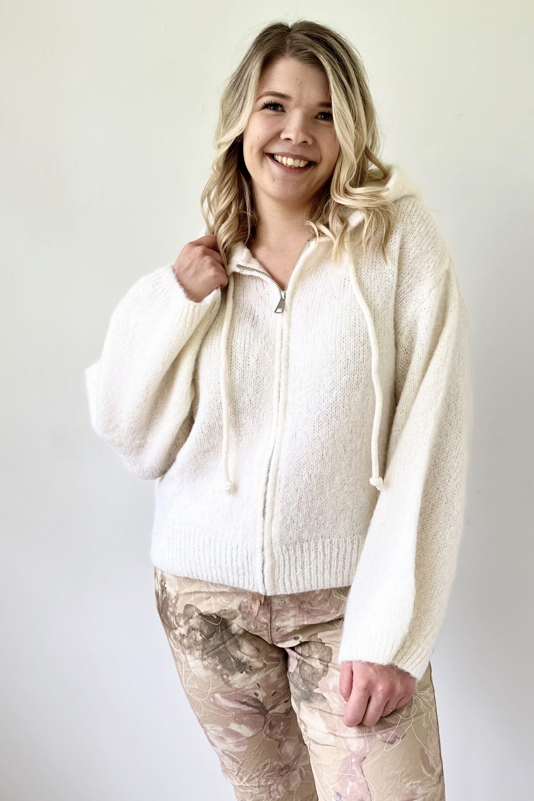 Pellavatehdas Nellie mohairhuppari valkoinen