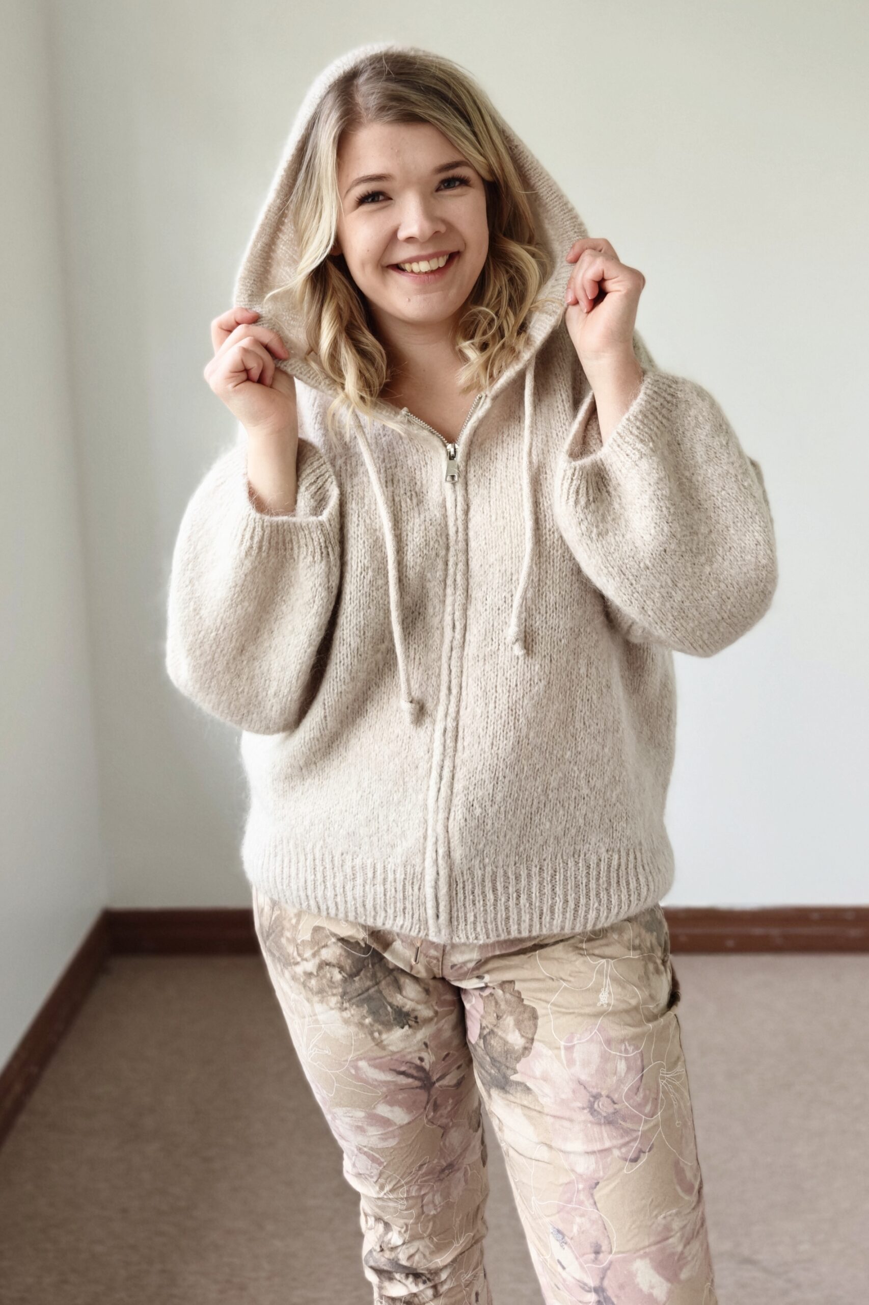 Nellie mohairhuppari, lämmin beige 42/48 - Image 3