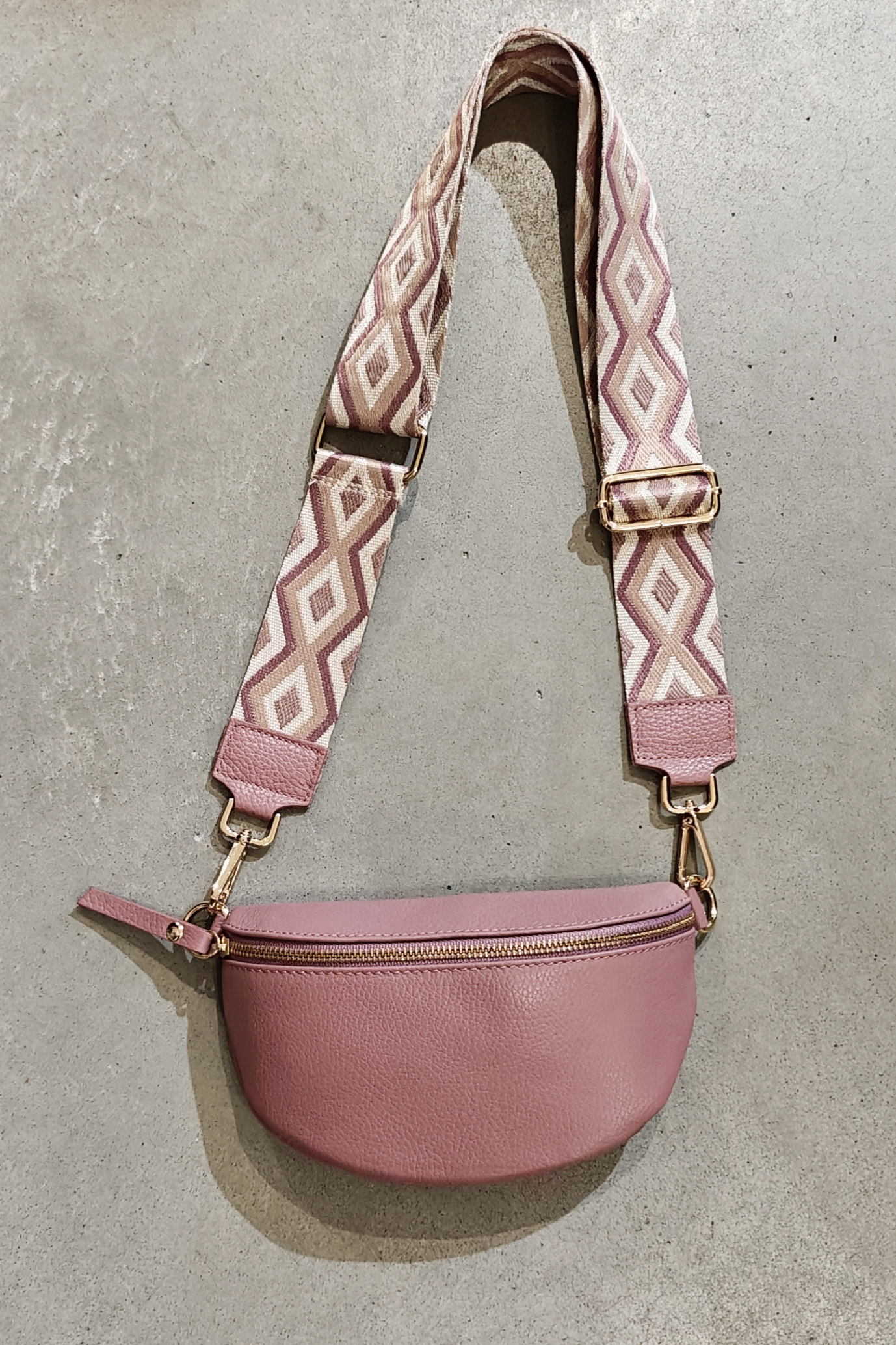 Pellavatehdas crossbody-laukku vaihtohihnalla vanha roosa koko S