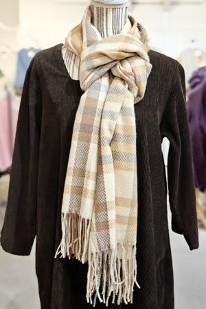 Pellavatehdas Disa talvihuivi creme/kameli