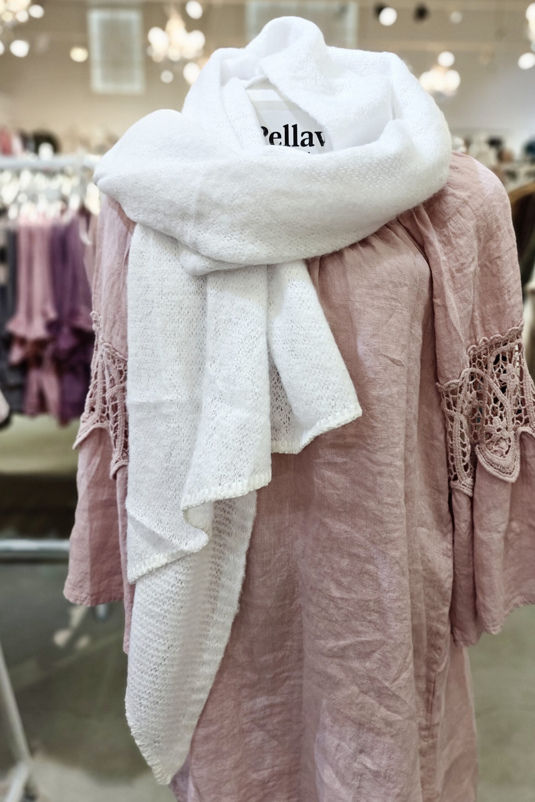 Pellavatehdas Dream pörröhuivi valkoinen