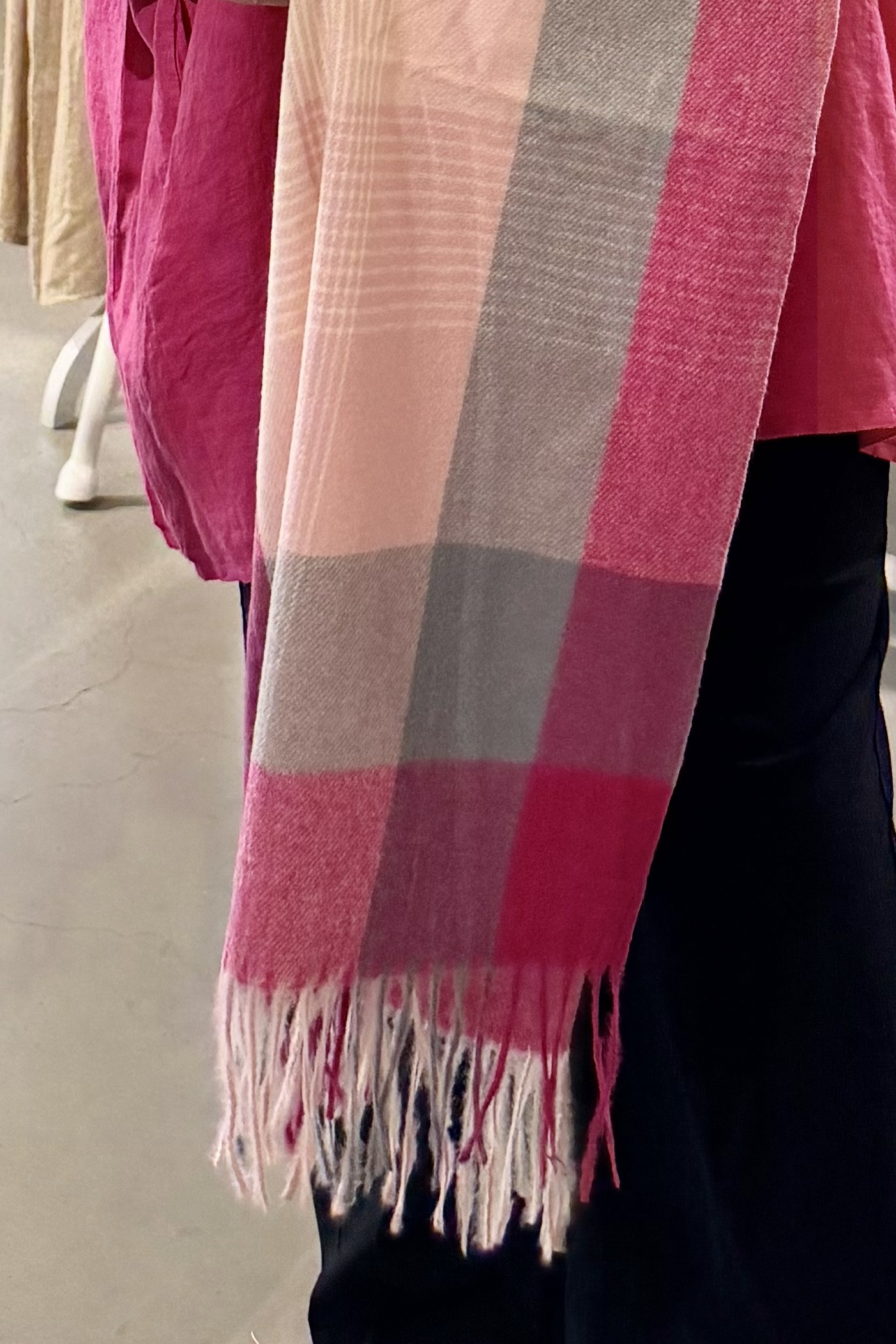 Elegant huivi, pinkki/vaaleanpunainen/harmaa - Image 3