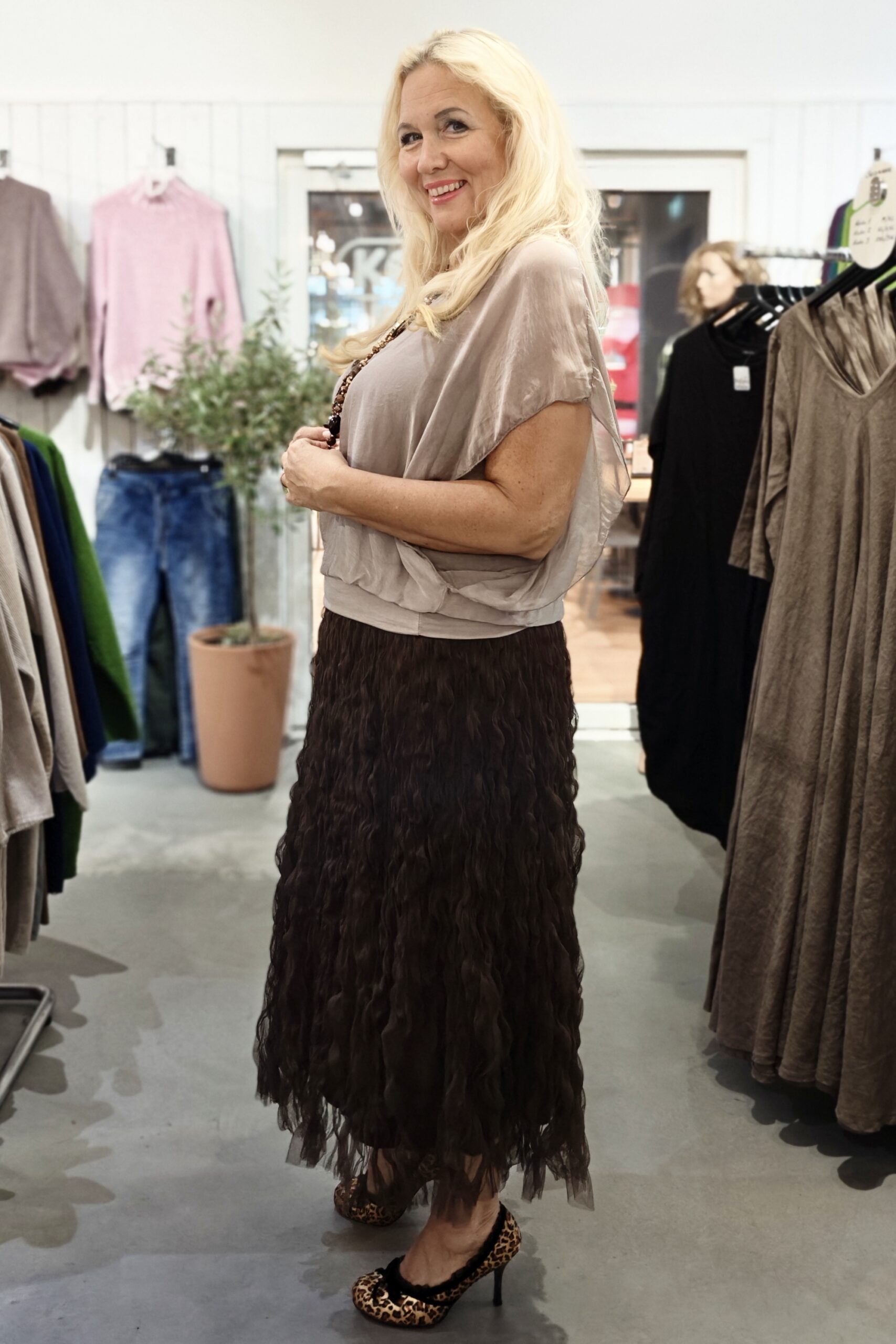 Selja silkkiviskoosi-pusero, kyyhkysenruskea 38/46 - Image 4