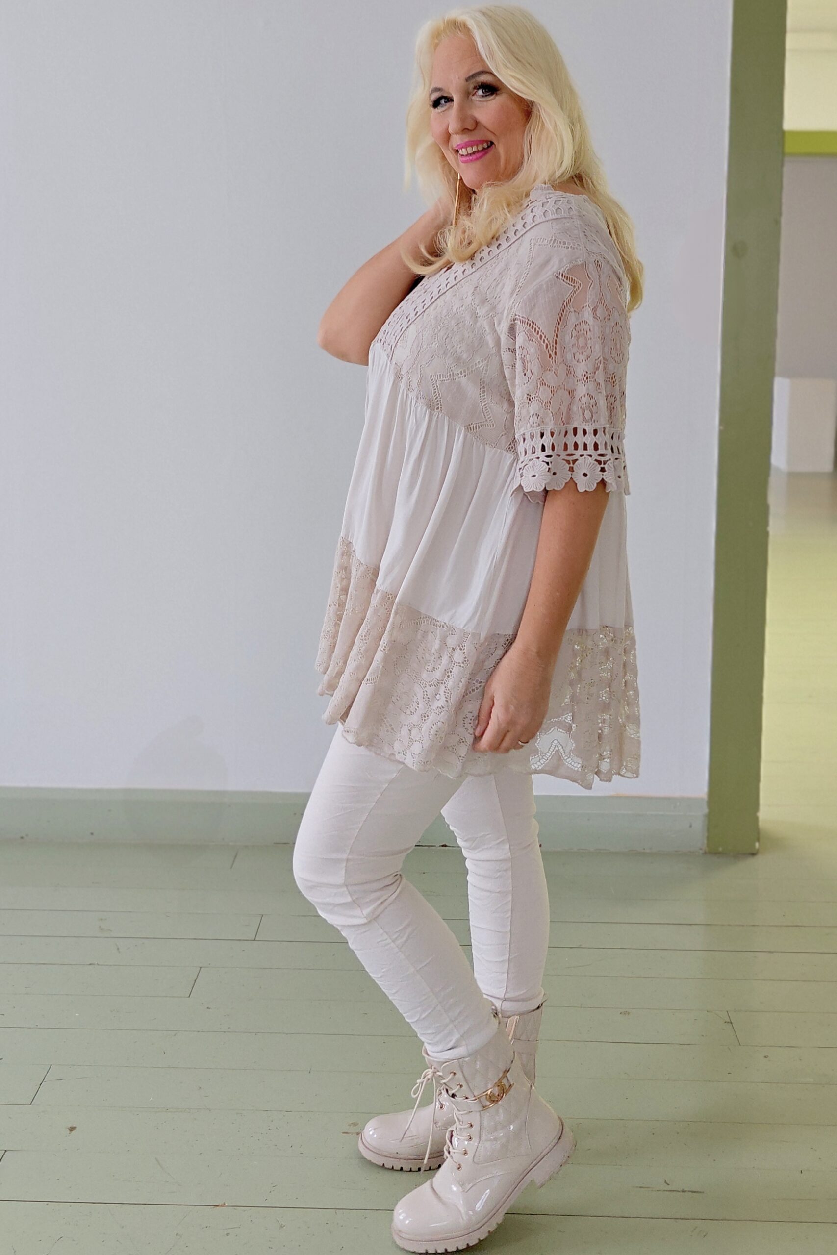 Katjuska pitsitunika, beige 2XL/3XL - Image 3