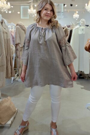 Lisbeth pellavatunika taube Pellavatehdas