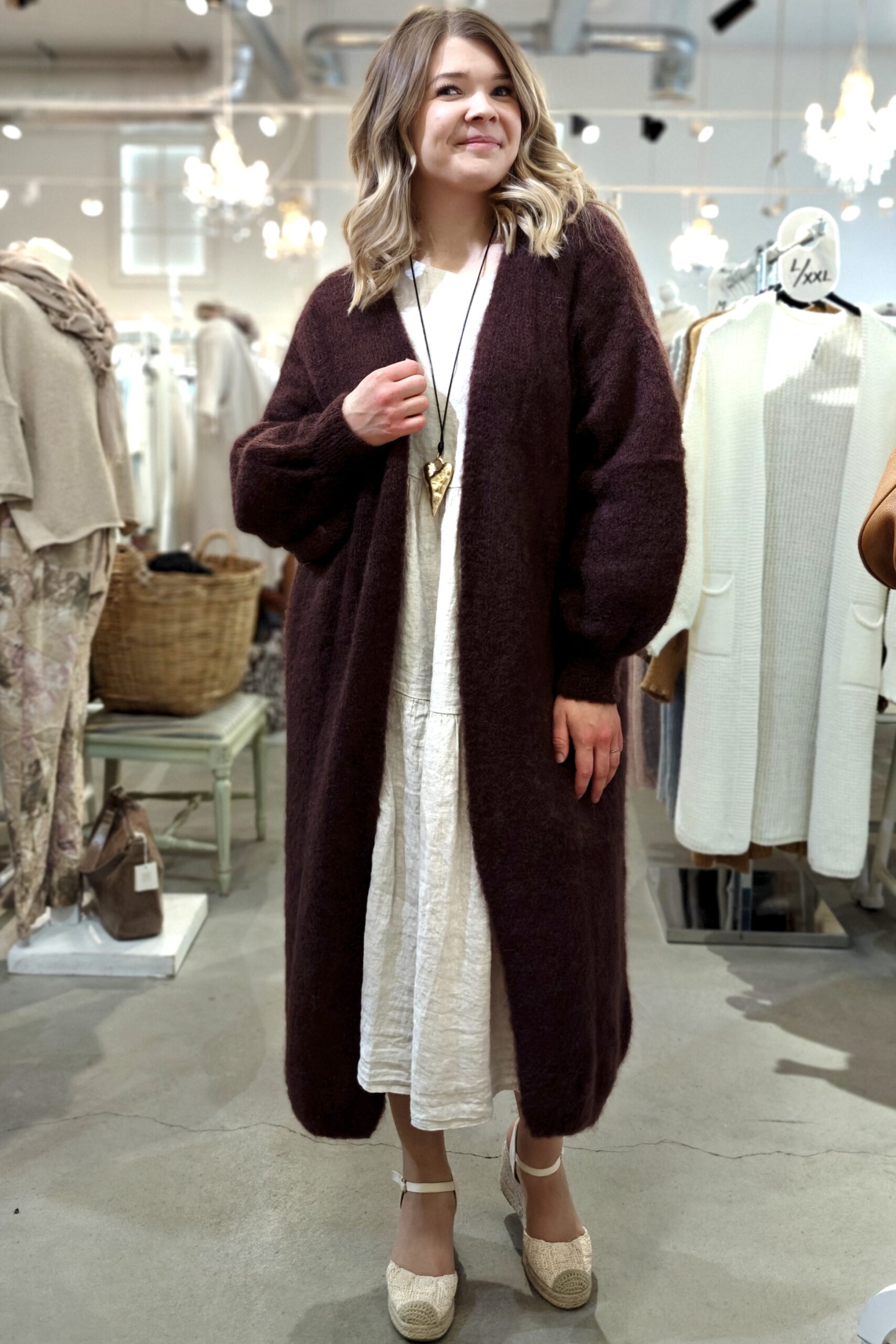 Hennie mohairneuletakki tummanruskea Pellavatehdas