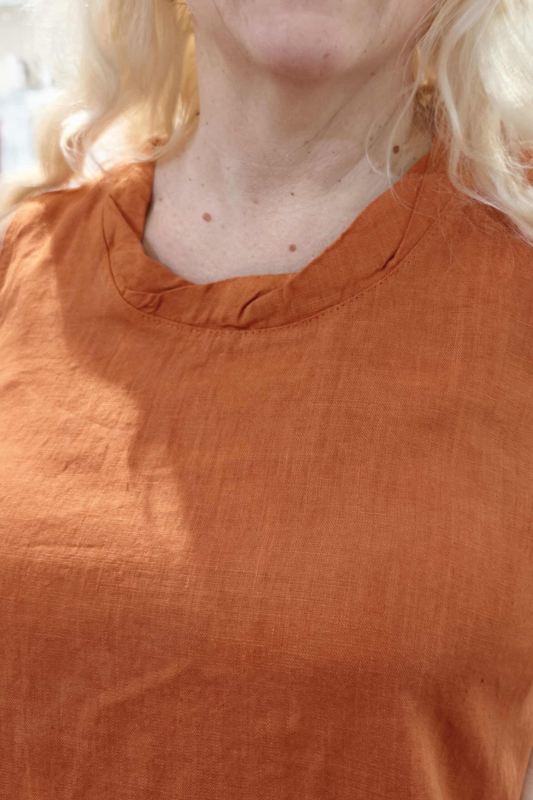 Olivia hellemekko, oranssi - Image 4