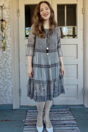 Pellavatehdas Adelia pitsimekko taube