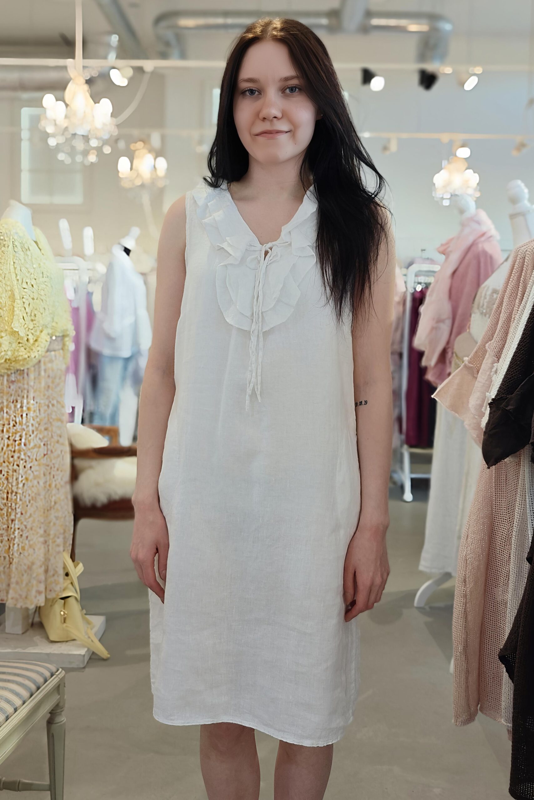 Pellavatehdas Freesia pellavamekko valkoinen