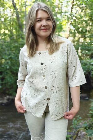 Pellavatehdas Eliisa brodyyripaita beige