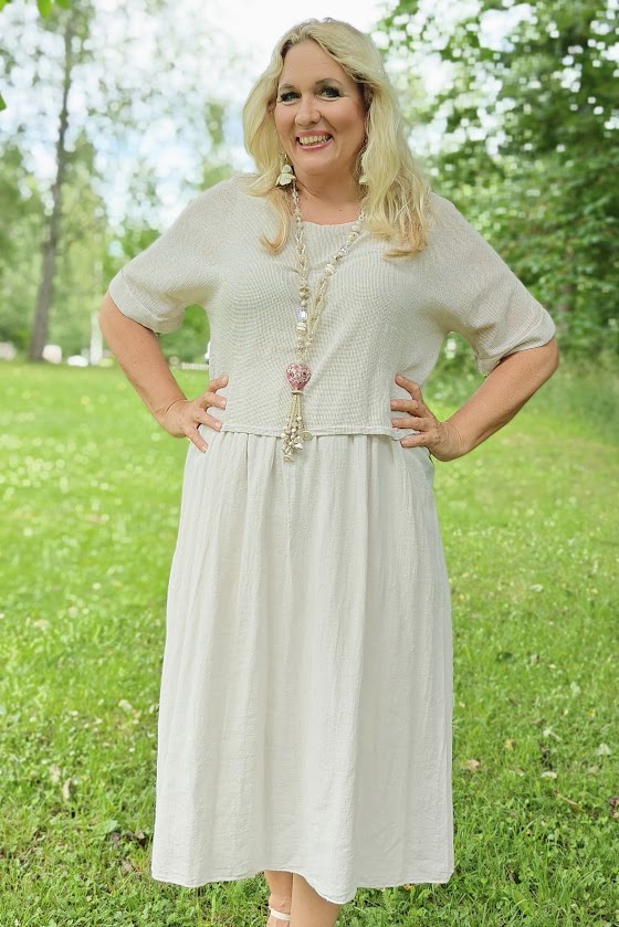 Pellavatehdas Leea puuvillamekko beige