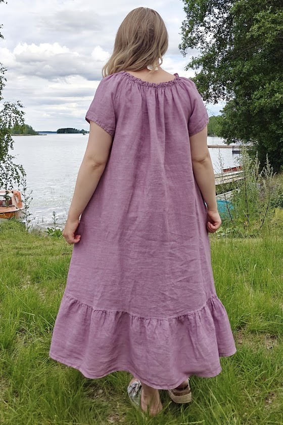 Pellavatehdas Kesäunelma pellavamekko syreeni liila