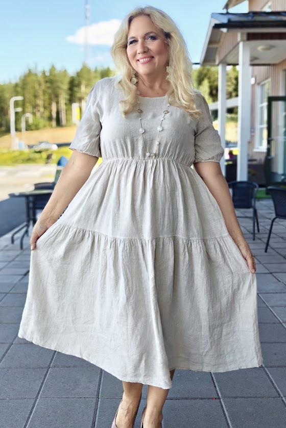 Pellavatehdas Ancelin pellavamekko beige