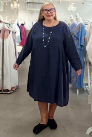 Pellavatehdas Helga pellavamekko tummansininen