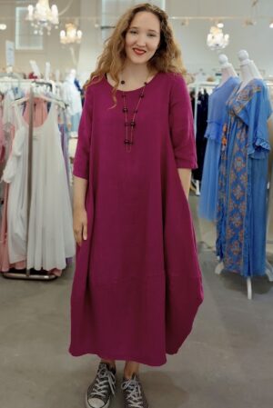 Pellavatehdas Seela pellavamekko fuxia