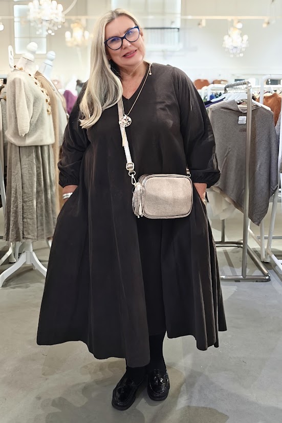 Pellavatehdas Luciana samettimekko ruskea